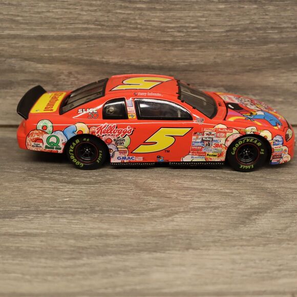 Terry Labonte #5 Kellogg’s Marshmallow Blasted Froot Loops Monte Carlo 1:24 - Picture 9 of 12